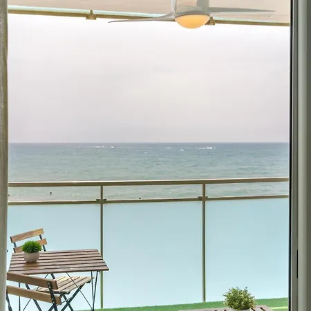 Beachfront With Sea View Ac Wifi - 