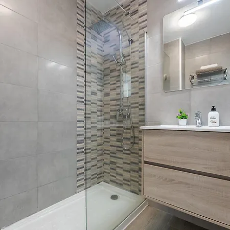 Beachfront With Sea View Ac Wifi - 
